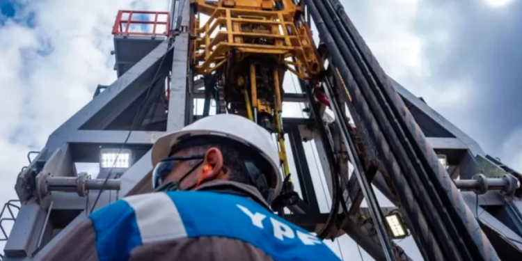 YPF reporta ganancias sólidas en el tercer trimestre de 2024